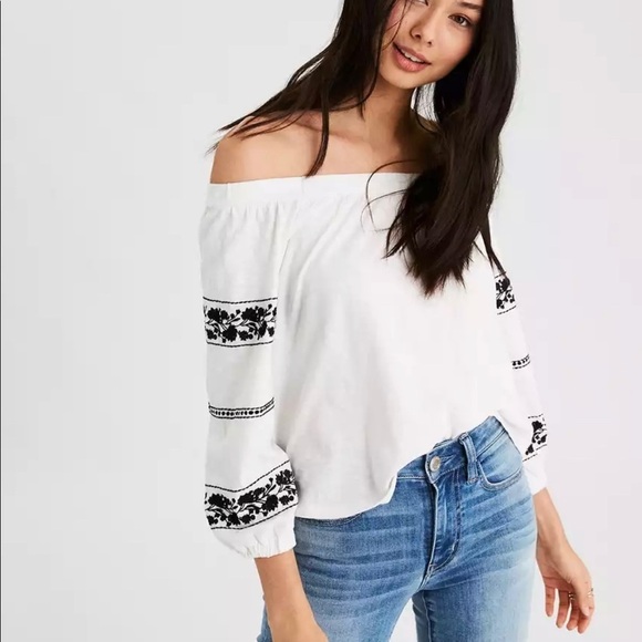 NWT AE American Eagle off the shoulder embroidered sleeve T-shirt size m… - Picture 1 of 7